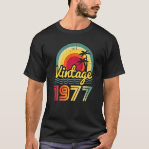 Vintage 1977 45 Years Old Men and Women 44th Birth T-Shirt
