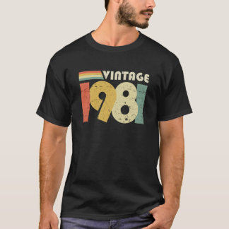 Vintage 1981, 40th Birthday Gift Distressed Design T-Shirt