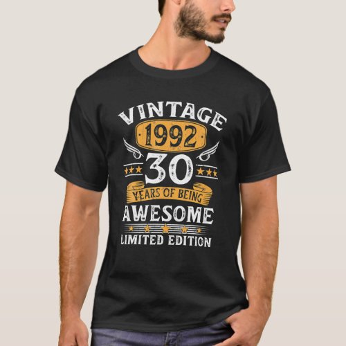 Vintage 1992 30 Year Old Gifts 30th Birthday Gifts T_Shirt