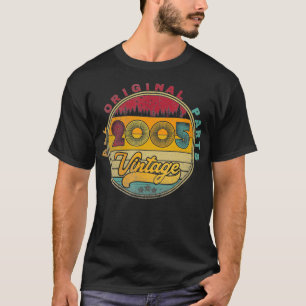 Vintage 2005 17th Birthday Gift 17 Years Old Men W T-Shirt