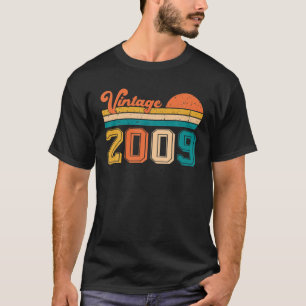 Vintage 2009 Funny 13 Years Old Boys And Girls 13T T-Shirt