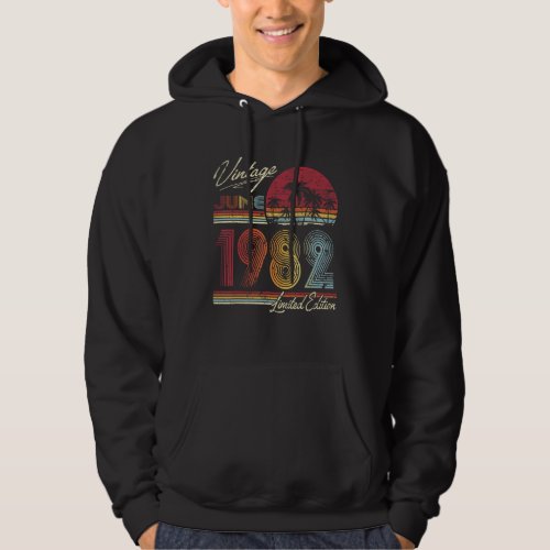 Vintage 40th Birthday June 1982 40 Years Old Shirt