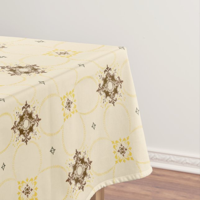 Vintage Alternating Medallions Pattern Tablecloth (In Situ)