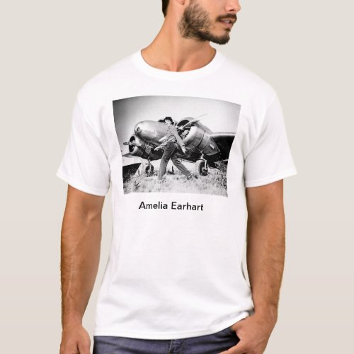 Vintage Amelia Earhart  Photo T_Shirt