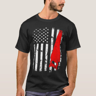 Vintage American flag hand saw carpenter cabinet b T-Shirt