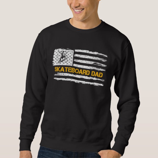 Vintage American Flag Proud Skateboard Dad Skater  Sweatshirt (Front)
