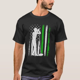 Vintage American Flag Singing St. Patricks Day Men T-Shirt