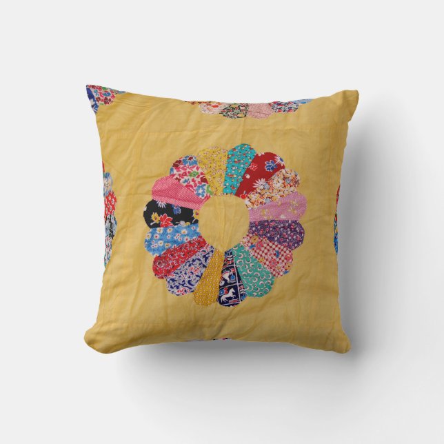Vintage American Quilt Throw Pillow (Front)