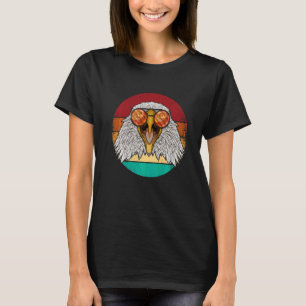 Vintage Bald Eagle Face Wildlife Retro Animal Eigh T-Shirt