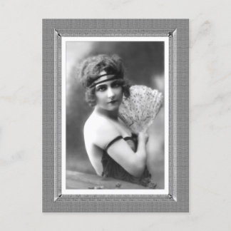 Vintage Beauty - Fan - in black & white Postcard