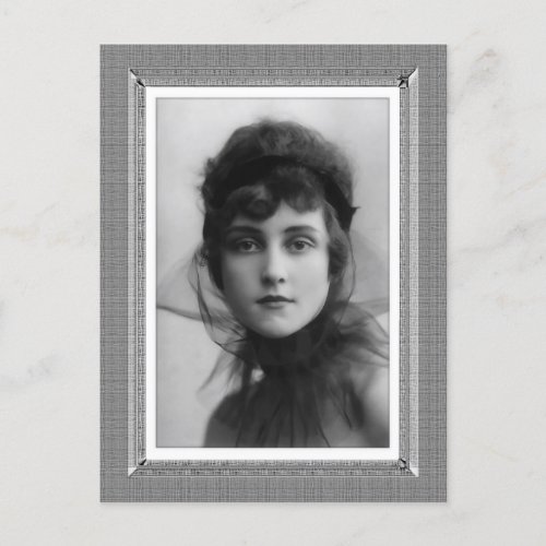 Vintage Beauty _ The Look _ in black  white Postcard