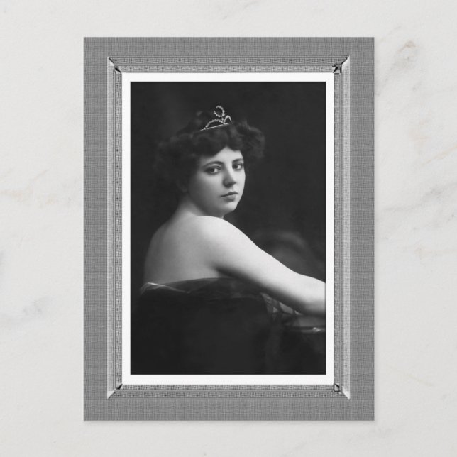 Vintage Beauty - Tiara - in black & white Postcard (Front)