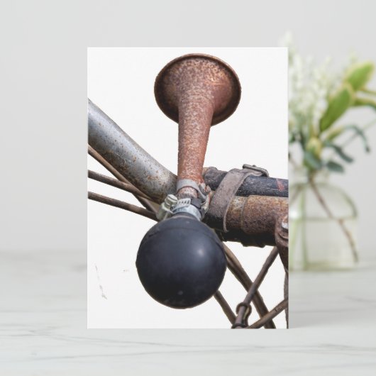 Vintage bicycle horn (Standing Front)