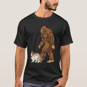 Vintage Big Foot Ragdoll Cat Walking For Cat T-Shirt