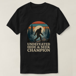 Vintage Bigfoot Mountain Hiking day T-Shirt