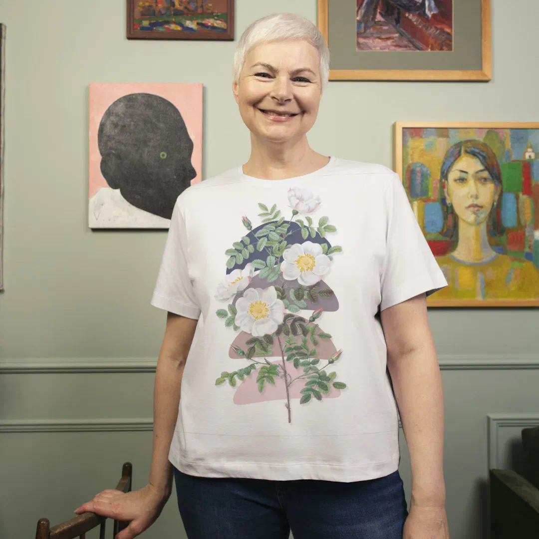 Vintage Birthday Gifts for 70 Year Old Woman T-Shirt (Vintage Birthday Gifts for 70 Year Old Woman)