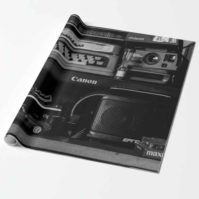 VINTAGE BLACK AND WHITE CAMERA WRAPPING PAPER (Unrolled)