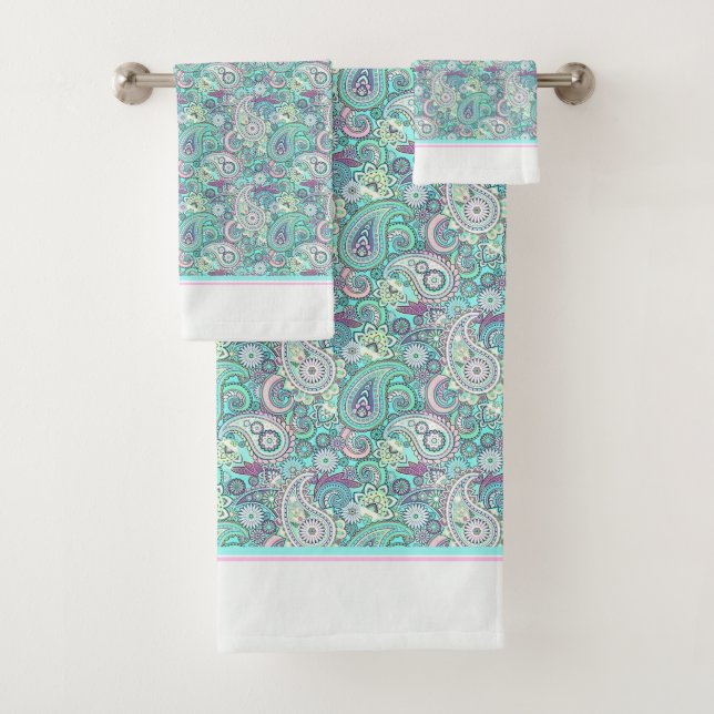 Vintage blue paisley bath towel set (Insitu)
