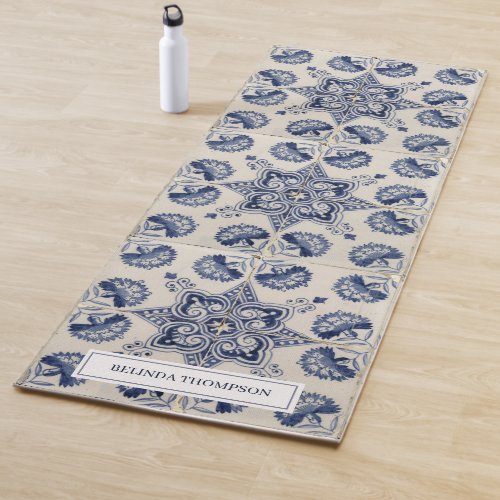  Vintage Blue White Geometric Flower Pattern Yoga Mat