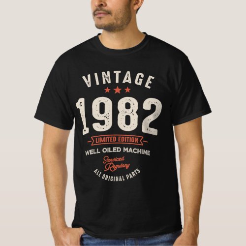 Vintage Born in 1982 _ 40th Birthday T_Shirt