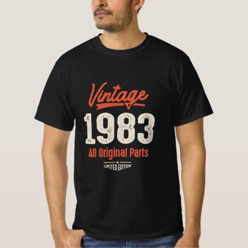 Vintage Born in 1983 _ 39th Birthday Retro Classic T_Shirt