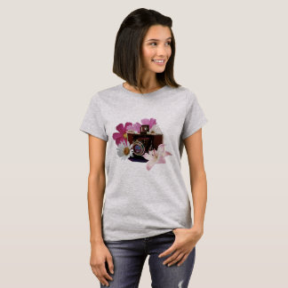 Vintage camera with flowers T-Shirt