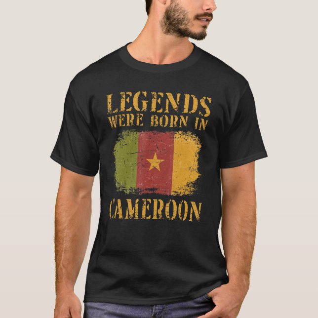 Vintage Cameroonian Flag Cameroon T-Shirt (Front)