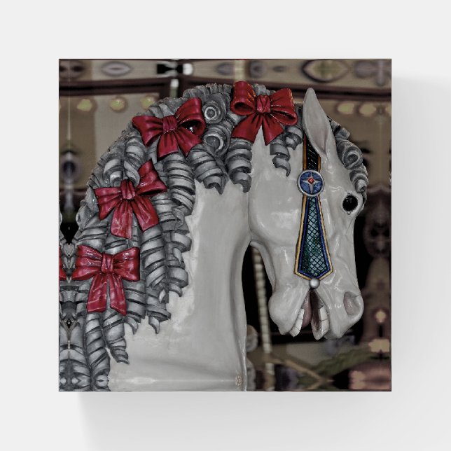 Vintage carousel horse paperweight (Front)