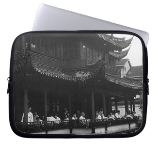 Vintage China Shanghai Yuyuan garden Dianchun hall Laptop Sleeve