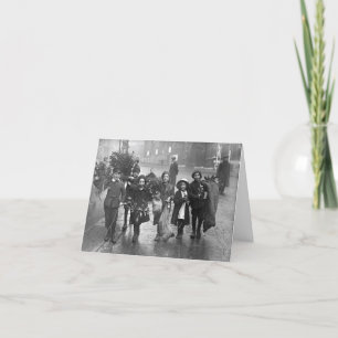 Vintage Christmas Card CHILDREN WITH HOLLY 1915