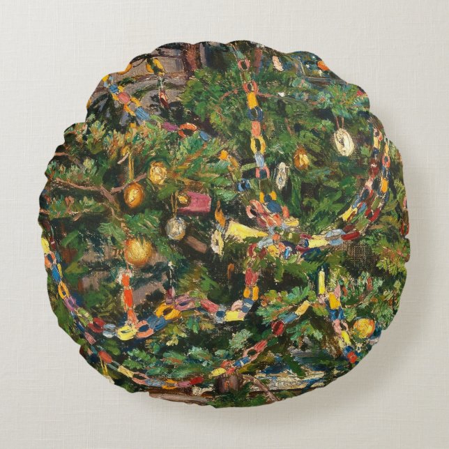Vintage Christmas Tree Close-up Round Pillow (Front)