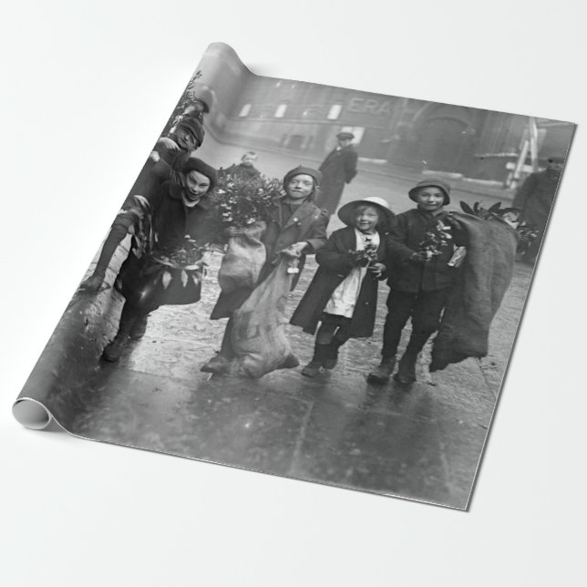 Vintage Christmas Wrapping Paper MISTLETOE (Unrolled)