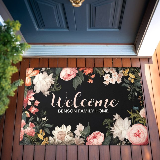 Vintage Classic Floral on Black Family Name Doormat (Vintage Classic Floral on Black Family Name Doormat)