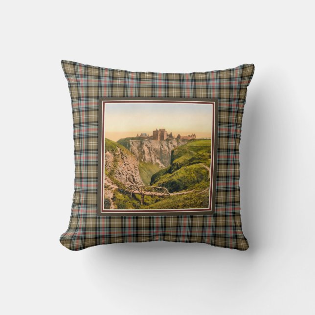 Vintage Dunnottar Castle Clan Sutherland Tartan Throw Pillow (Front)