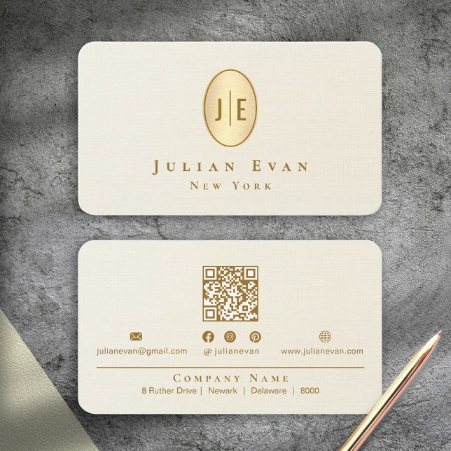Vintage Elegant Creamy White Gold Oval Monogram Business Card (Vintage Elegant Creamy White Gold Oval Monogram Business Card)
