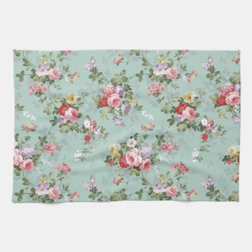 Vintage Elegant Pink Red Roses Pattern Towel