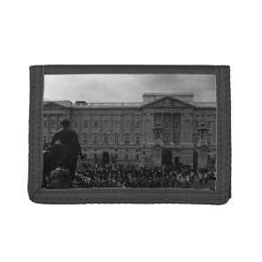 Vintage England London Old Guard Buckingham Palace Tri-fold Wallet