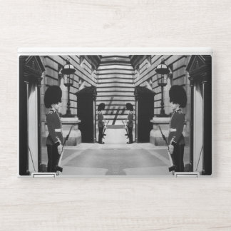 Vintage England London sentry at Buckingham Mouse HP Laptop Skin