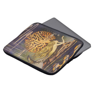 Vintage Fairy Tale, Little Mermaid in Ocean Coral Laptop Sleeve