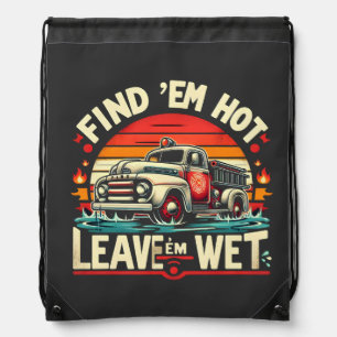Vintage Fire Truck Sunset Graphic Drawstring Bag