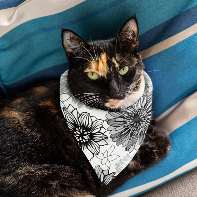 vintage floral blue pattern bandana (Creator Uploaded)