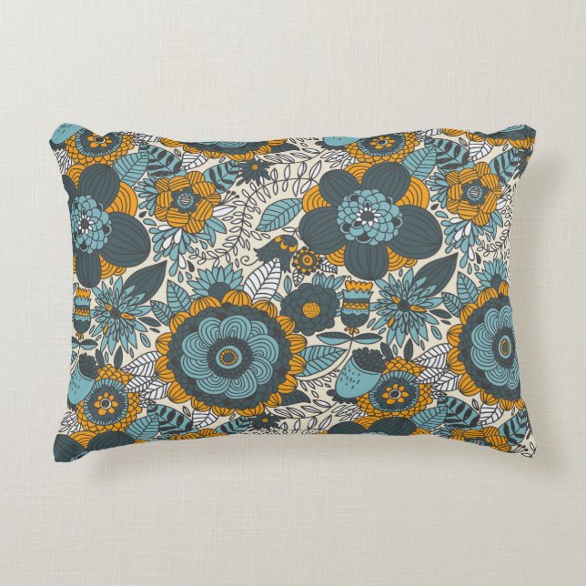 Vintage floral pattern accent pillow (Front)