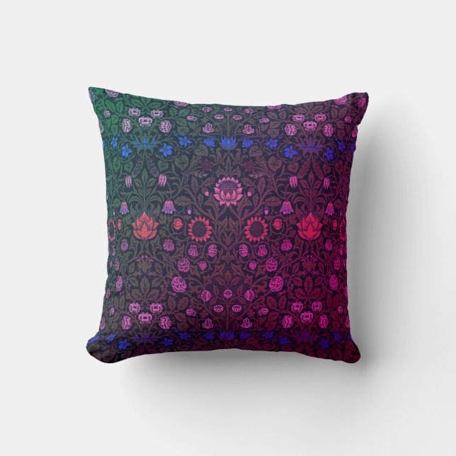 Vintage flower pattern throw pillow (Front)