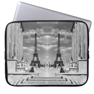 Vintage France Paris Eiffel tower Chaillot palace  Laptop Sleeve