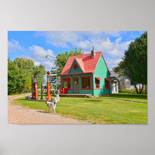 Vintage Gas Station, Red Oak II, Missouri Poster (Front)