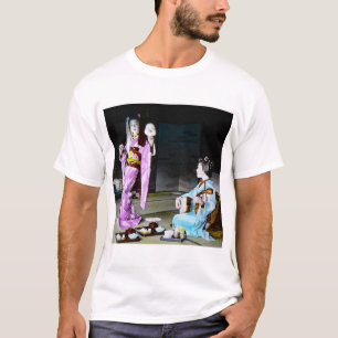 Vintage Geisha Practicing Classic Noh Dancing T-Shirt