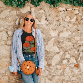 Vintage Geranium Trio  - bold floral    T-Shirt