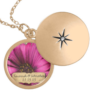 Vintage Gerber Daisy Anniversary Necklace