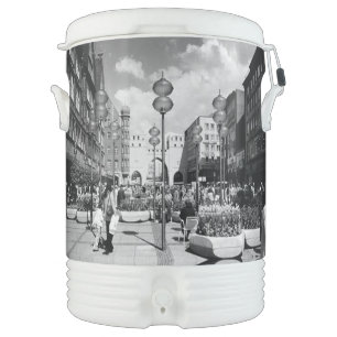 Vintage Germany Munich Towngate Karistor Large Clo Beverage Cooler