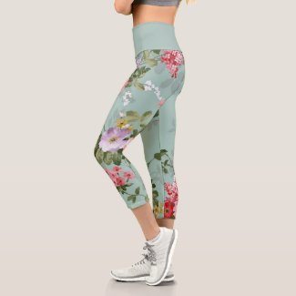 Vintage Green Floral Design  Capri Leggings